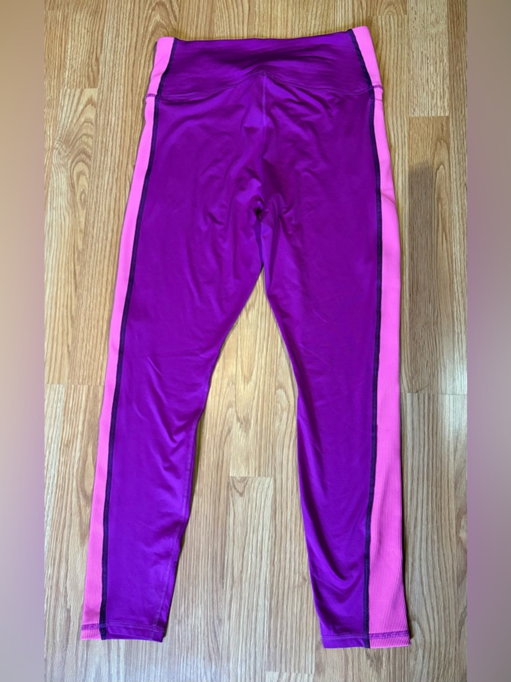 Under Armor Purple and Pink Performance Leggings - Picture 4 of 6